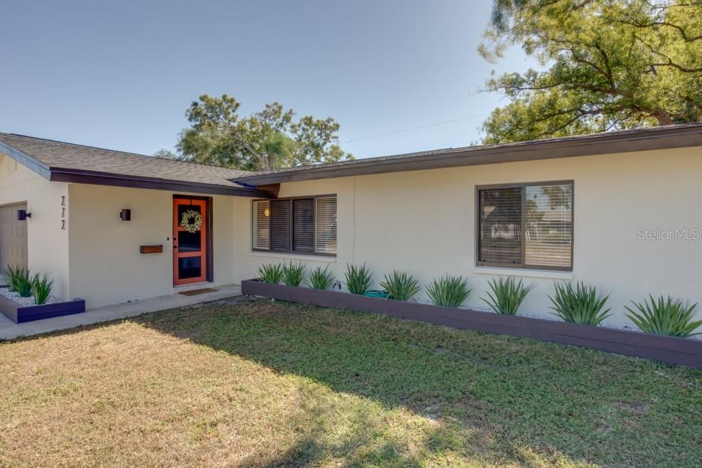 272 79TH AVENUE NE, St Petersburg, FL 33702