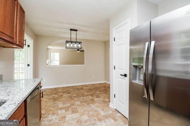 2527 Plymouth Way SE, Conyers, GA 30013