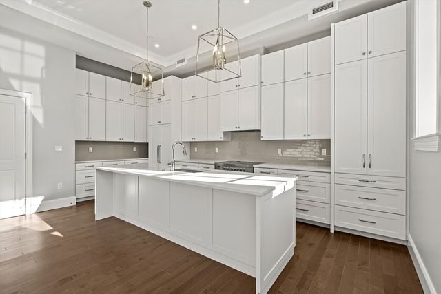 20 Mechanic Square 2, Marblehead, MA 01945