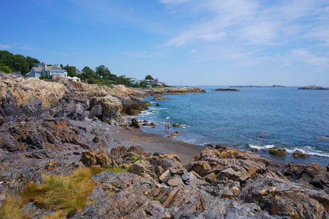 20 Mechanic Square 2, Marblehead, MA 01945