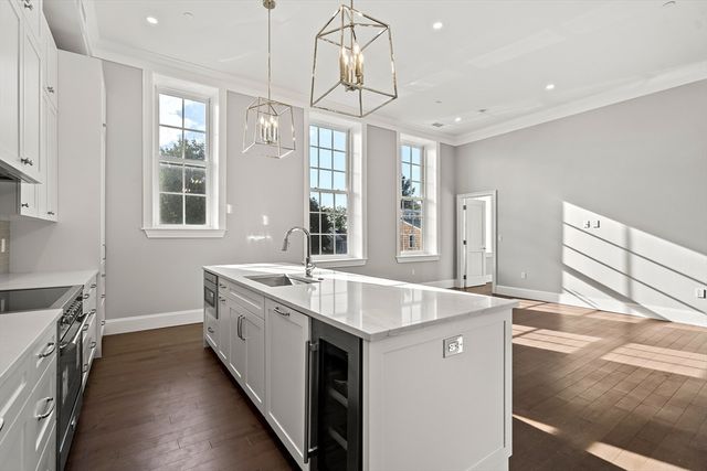 20 Mechanic Square 2, Marblehead, MA 01945