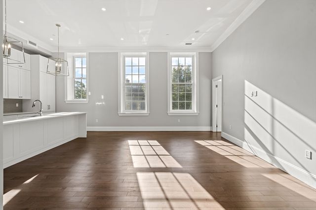 20 Mechanic Square 2, Marblehead, MA 01945