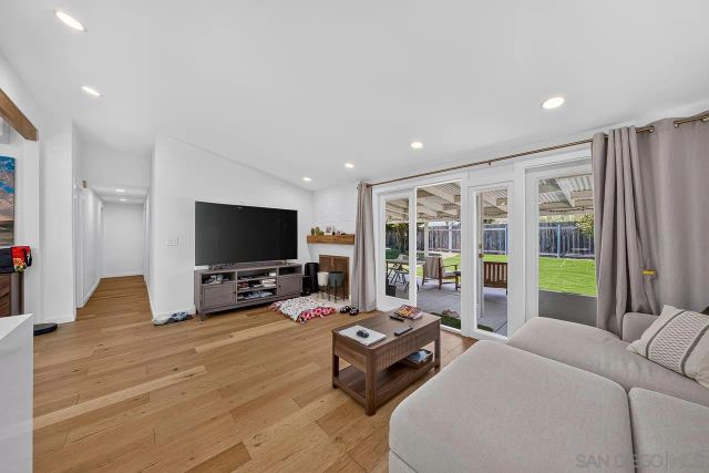 2634 Marathon Dr., San Diego, CA 92123