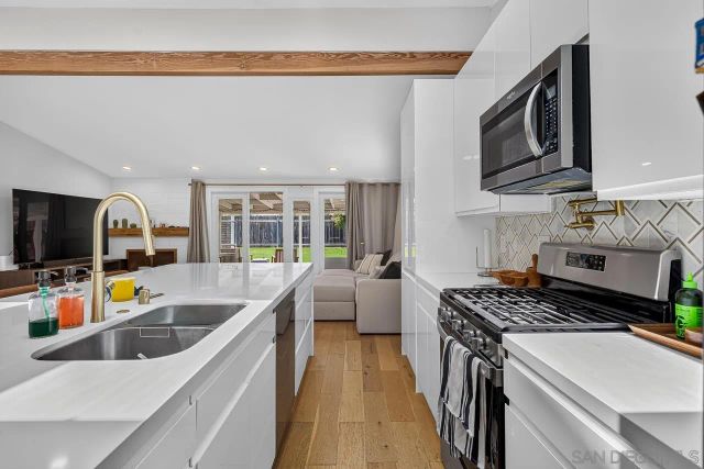 2634 Marathon Dr., San Diego, CA 92123