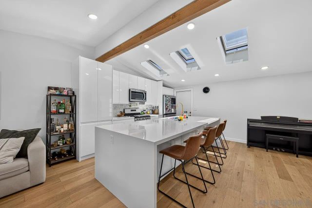 2634 Marathon Dr., San Diego, CA 92123