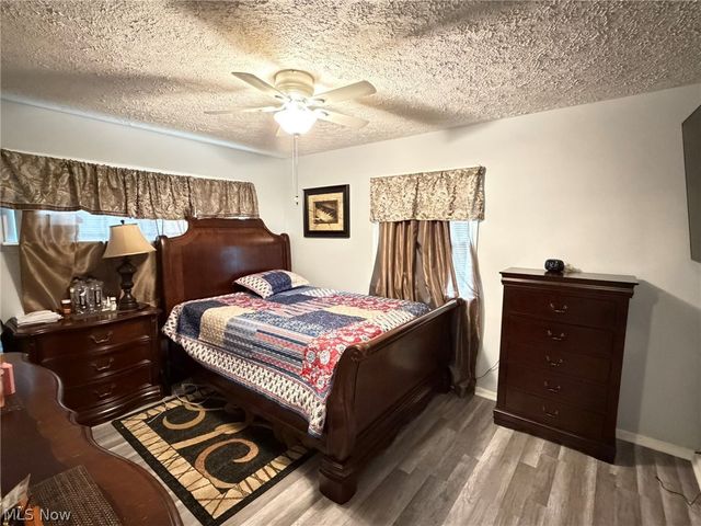 6706 Gilbert Avenue, Parma, OH 44129