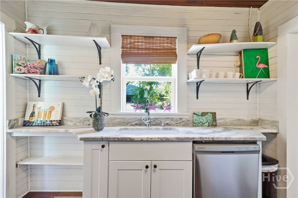 Image 17 of property listing at 1205 Lovell Avenue, Tybee Island, GA 31328