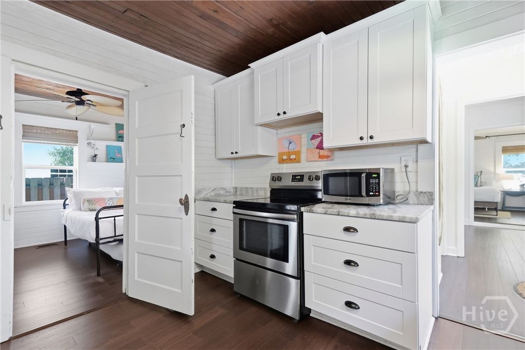 Image 18 of property listing at 1205 Lovell Avenue, Tybee Island, GA 31328