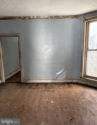 1642 N REDFIELD ST, Philadelphia, PA 19151