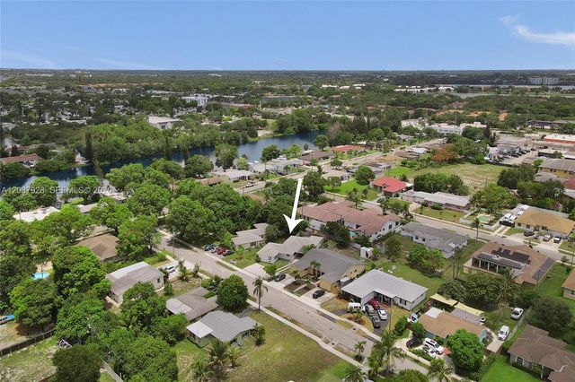 2343 NW 28th St, Oakland Park, FL 33311
