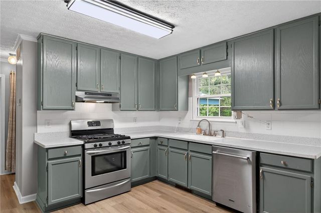 150 Thomas Jefferson Drive, Mcdonough, GA 30253