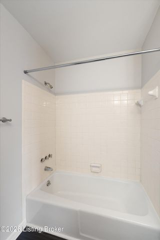 4701 Trowbridge Terrace 104, Louisville, KY 40207