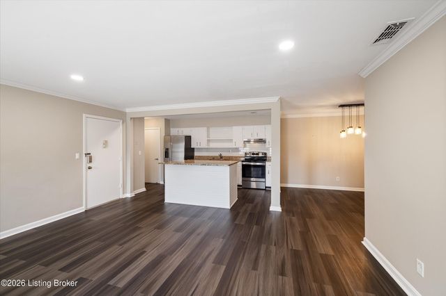 4701 Trowbridge Terrace 104, Louisville, KY 40207