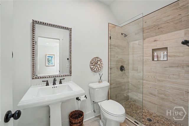 8 Caretakers Lane, Savannah, GA 31404