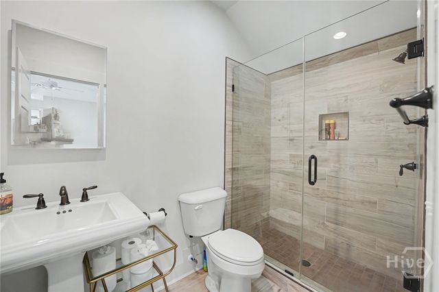 8 Caretakers Lane, Savannah, GA 31404
