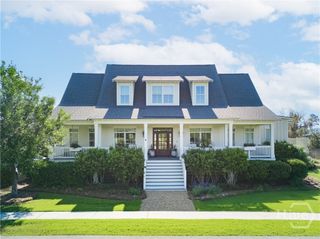 8 Caretakers Lane, Savannah, GA 31404
