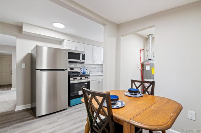1672 Lafayette Boulevard, Lincoln Park, MI 48146