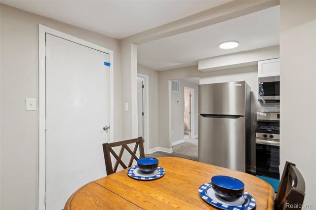1672 Lafayette Boulevard, Lincoln Park, MI 48146