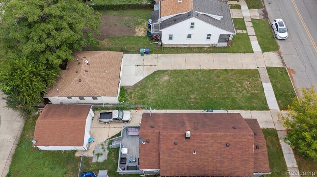 1672 Lafayette Boulevard, Lincoln Park, MI 48146