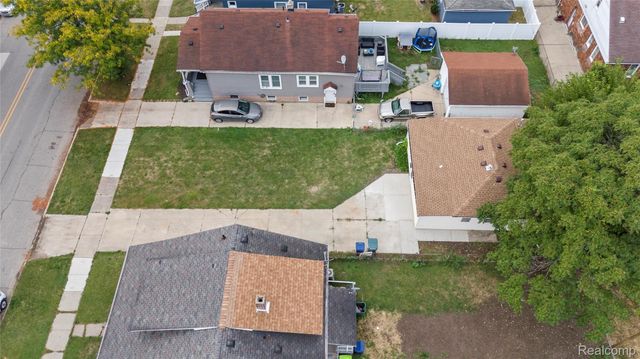 1672 Lafayette Boulevard, Lincoln Park, MI 48146