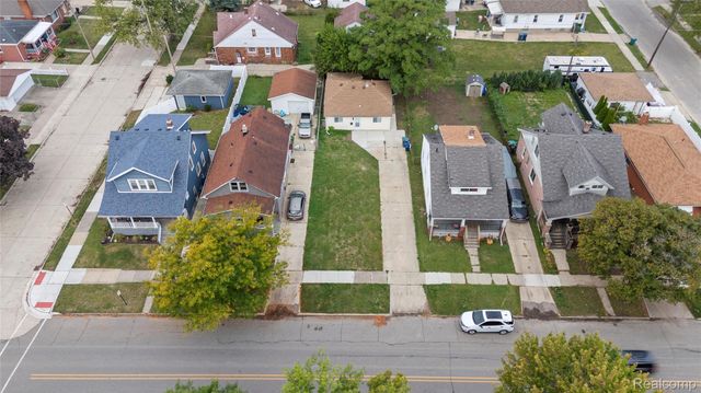 1672 Lafayette Boulevard, Lincoln Park, MI 48146