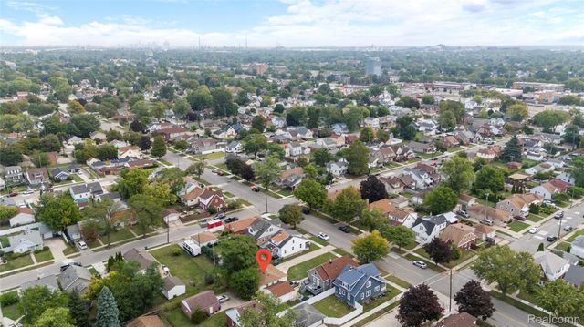 1672 Lafayette Boulevard, Lincoln Park, MI 48146