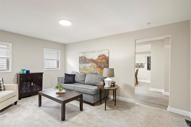 1672 Lafayette Boulevard, Lincoln Park, MI 48146