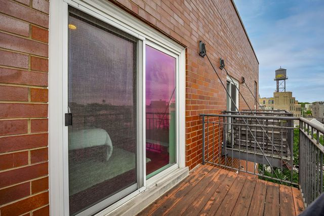 1395 N MILWAUKEE Avenue 3E, Chicago, IL 60622