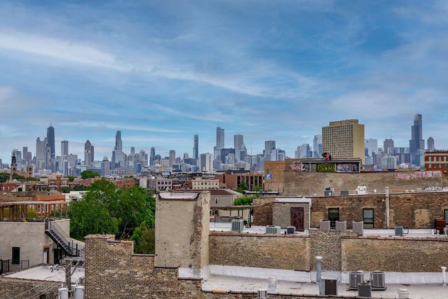 1395 N MILWAUKEE Avenue 3E, Chicago, IL 60622