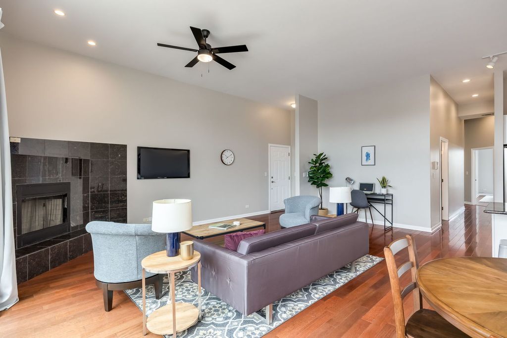 1395 N MILWAUKEE Avenue 3E, Chicago, IL 60622 — photo 5