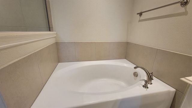 709 Lowveld Drive, Murphy, TX 75094
