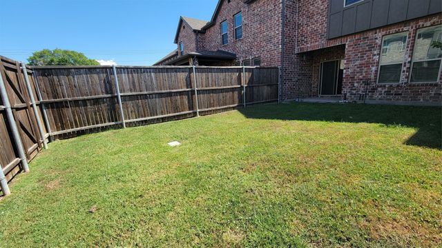 709 Lowveld Drive, Murphy, TX 75094
