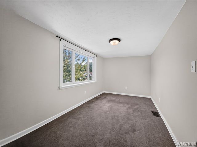 831 Beach Road, Cheektowaga, NY 14225