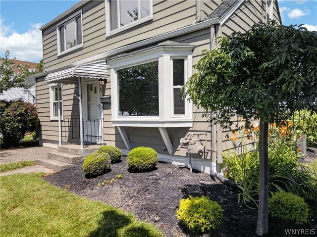831 Beach Road, Cheektowaga, NY 14225