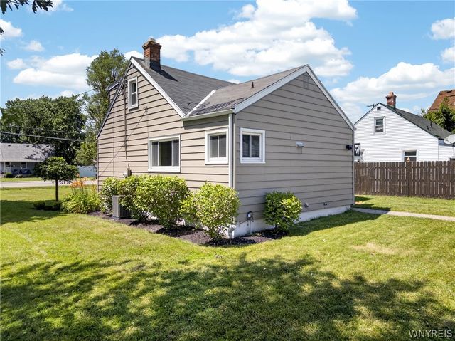 831 Beach Road, Cheektowaga, NY 14225