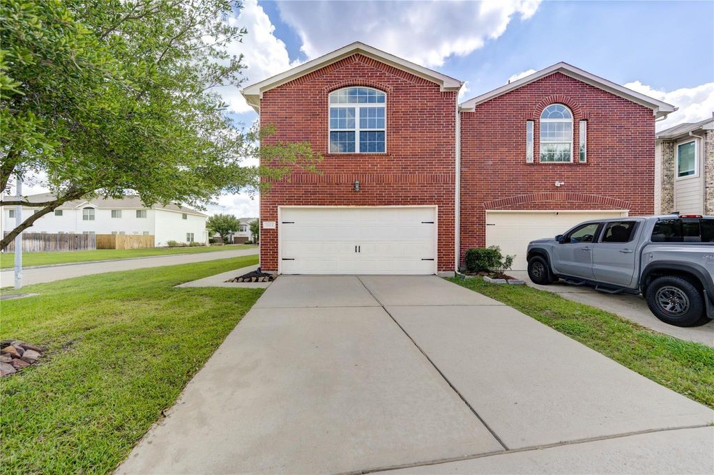 5103 Dartmoor Ridge Trail, Houston, TX 77066