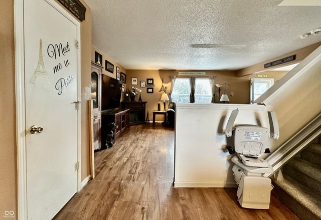 8538 Abbey Dell Drive, Indianapolis, IN 46113