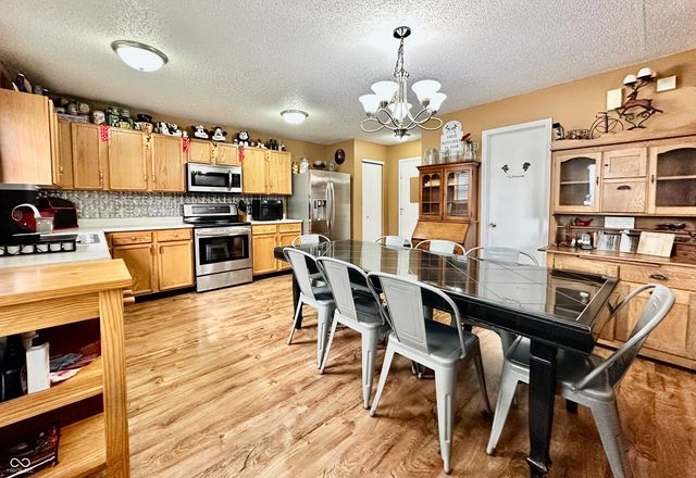 8538 Abbey Dell Drive, Indianapolis, IN 46113