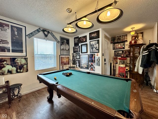 8538 Abbey Dell Drive, Indianapolis, IN 46113