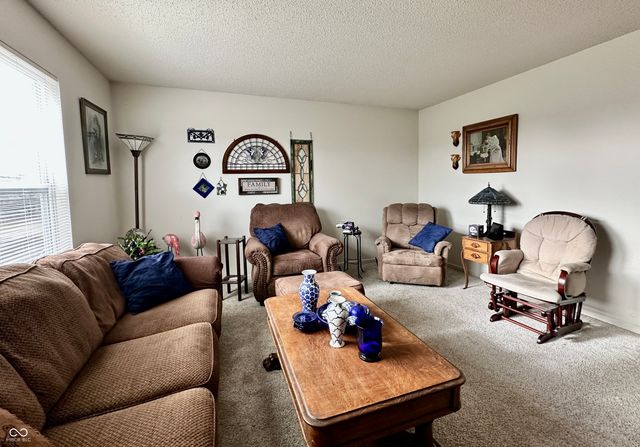 8538 Abbey Dell Drive, Indianapolis, IN 46113