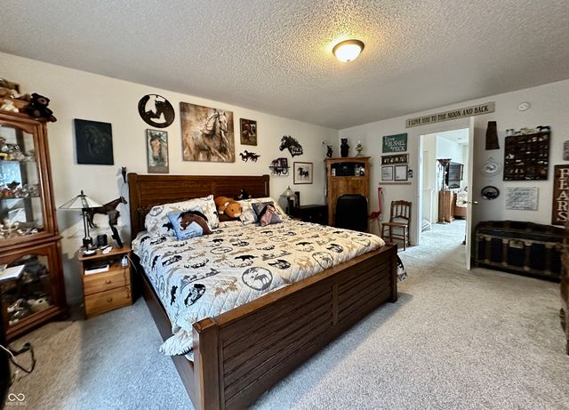 8538 Abbey Dell Drive, Indianapolis, IN 46113