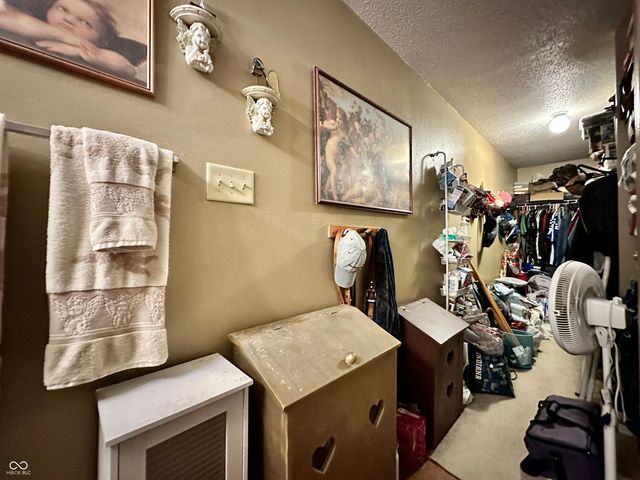 8538 Abbey Dell Drive, Indianapolis, IN 46113