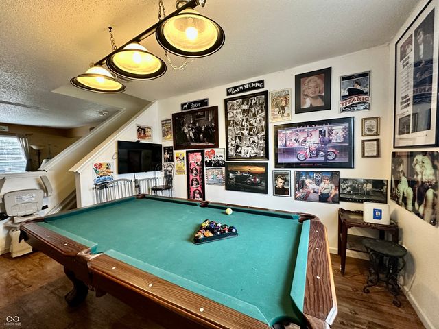 8538 Abbey Dell Drive, Indianapolis, IN 46113