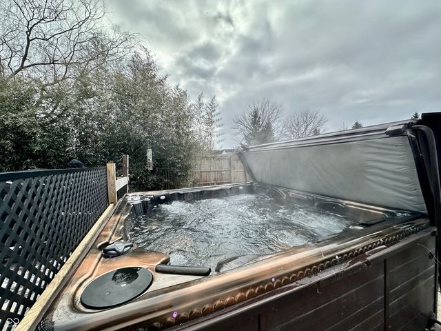 8538 Abbey Dell Drive, Indianapolis, IN 46113