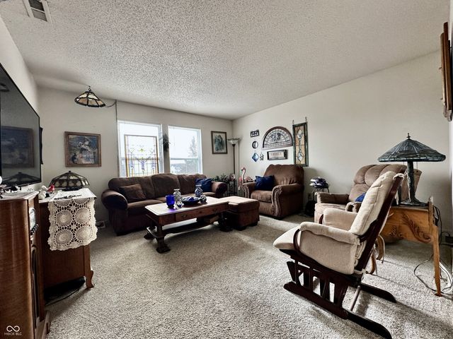 8538 Abbey Dell Drive, Indianapolis, IN 46113