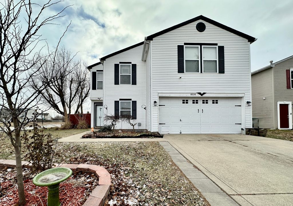 8538 Abbey Dell Drive, Indianapolis, IN 46113