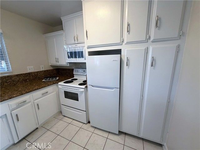 931 W 19th Street 5, Costa Mesa, CA 92627
