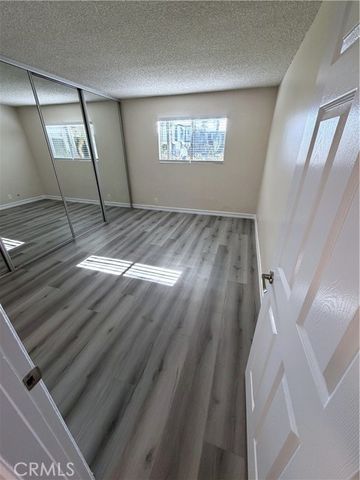 931 W 19th Street 5, Costa Mesa, CA 92627