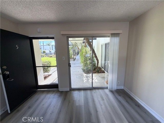 931 W 19th Street 5, Costa Mesa, CA 92627