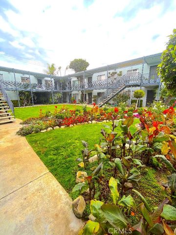 931 W 19th Street 5, Costa Mesa, CA 92627